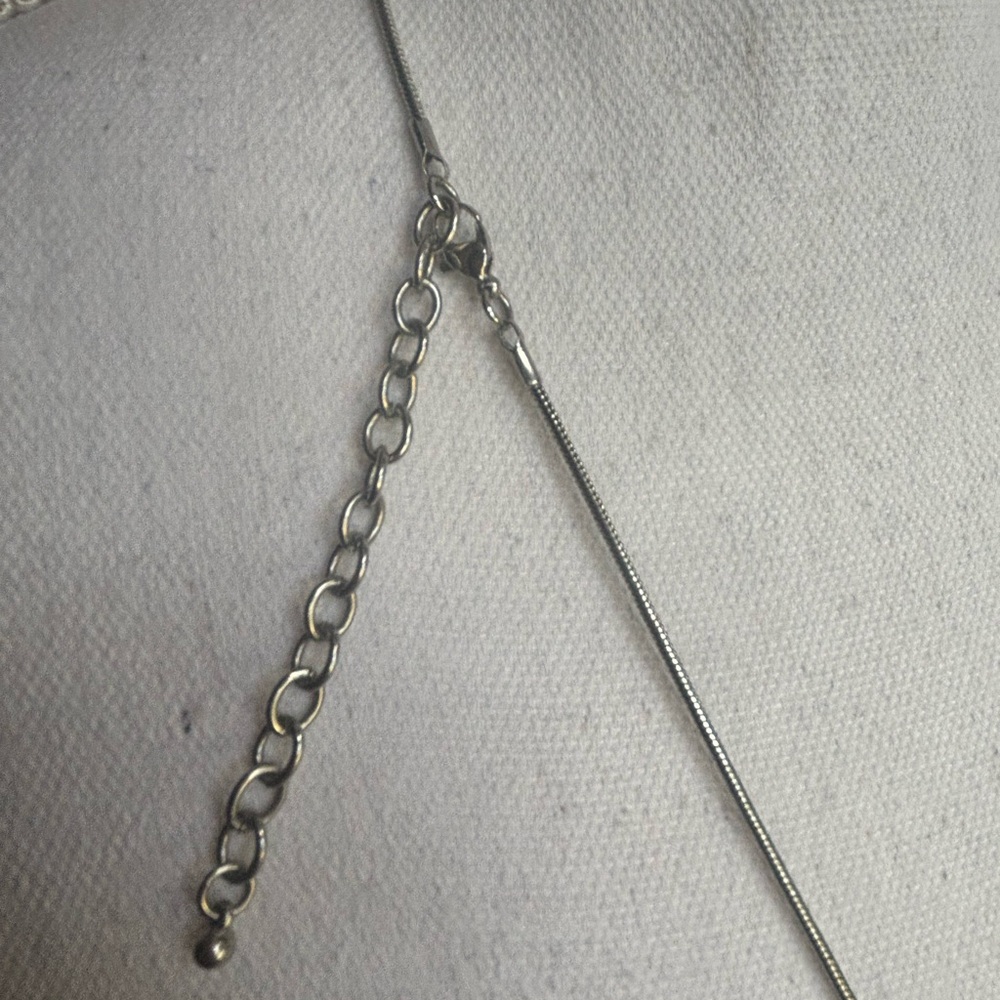 Long Silver necklace with crystal drop - Picture 4 of 5